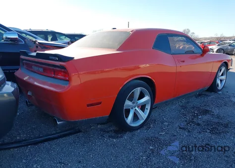 2010 Dodge Challenger Srt8 z USA, uszkodzony, nr VIN 2B3CJ7DWXAH282535